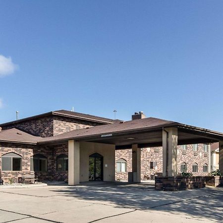 Quality Suites Near West Acres Фарго Екстериор снимка
