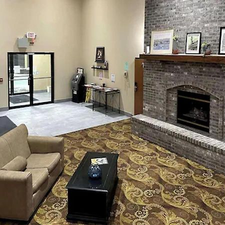 Quality Suites Near West Acres Фарго Екстериор снимка