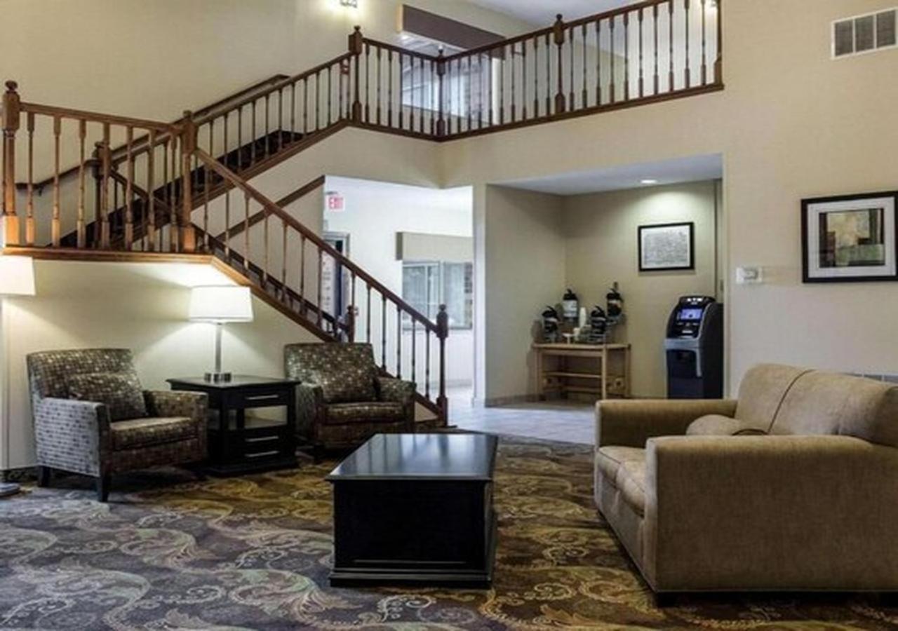 Quality Suites Near West Acres Фарго Екстериор снимка