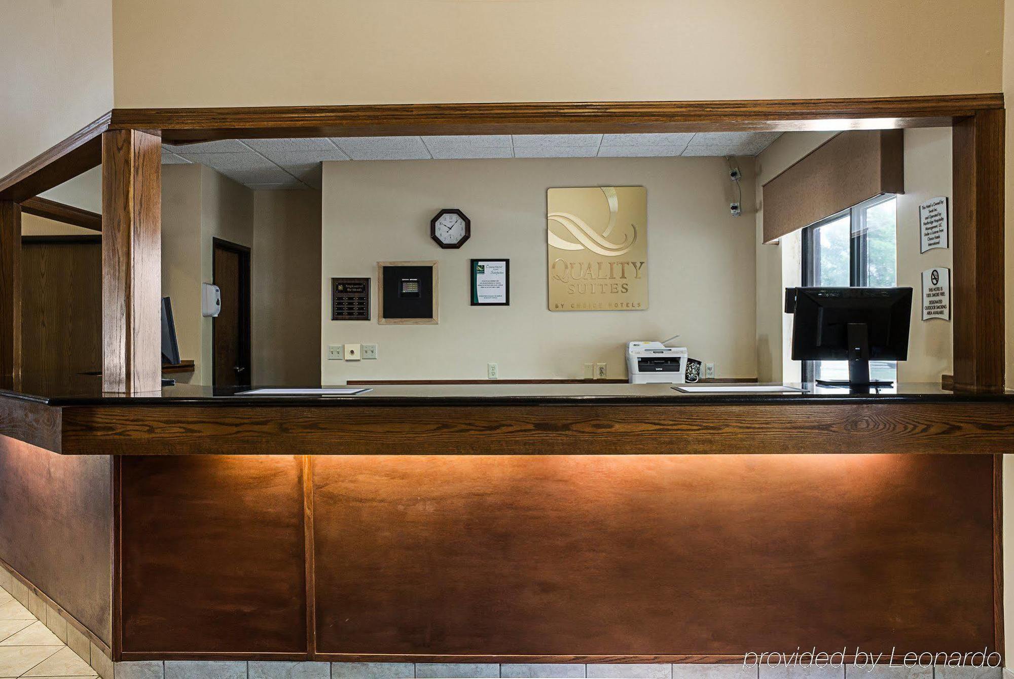 Quality Suites Near West Acres Фарго Екстериор снимка