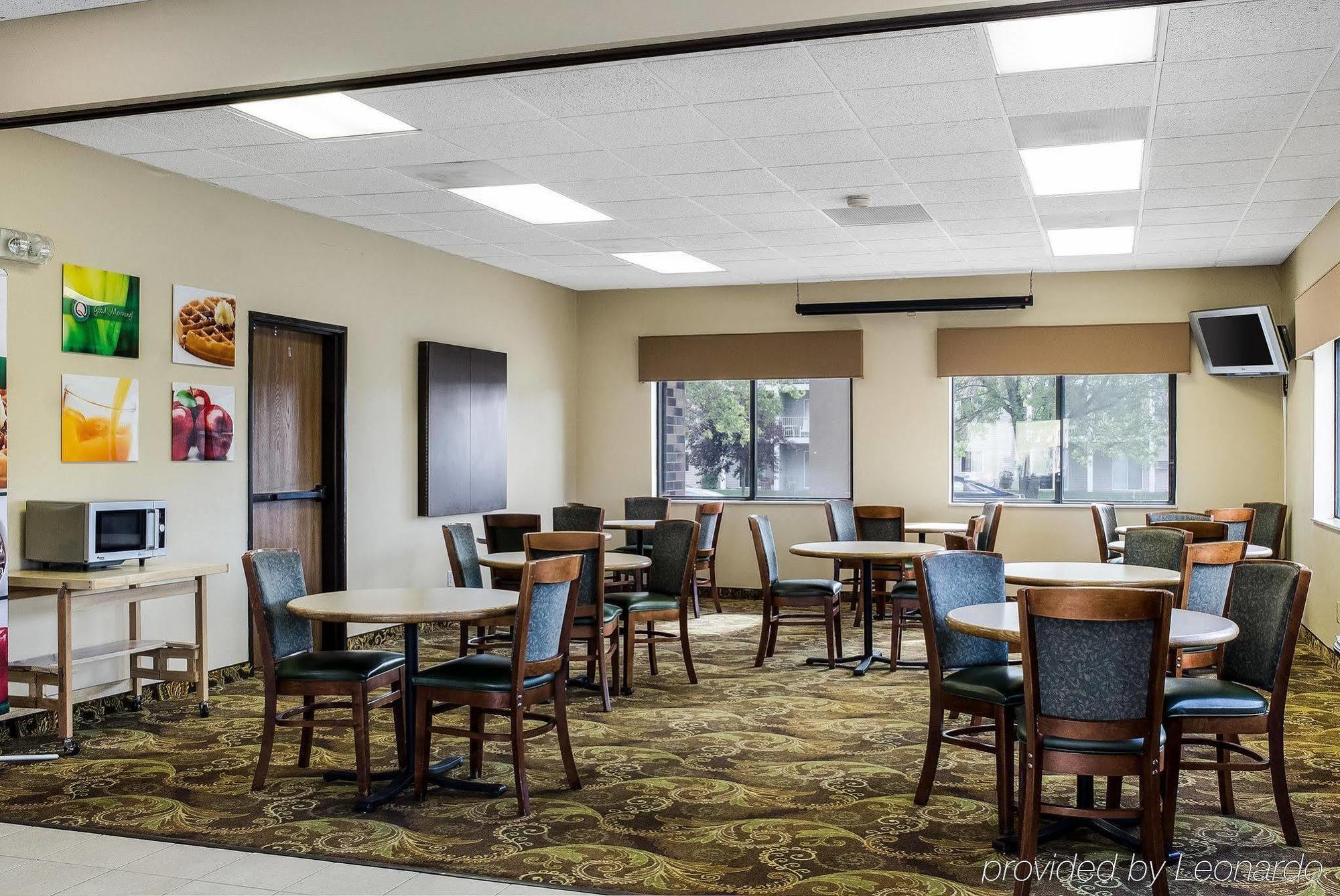 Quality Suites Near West Acres Фарго Екстериор снимка