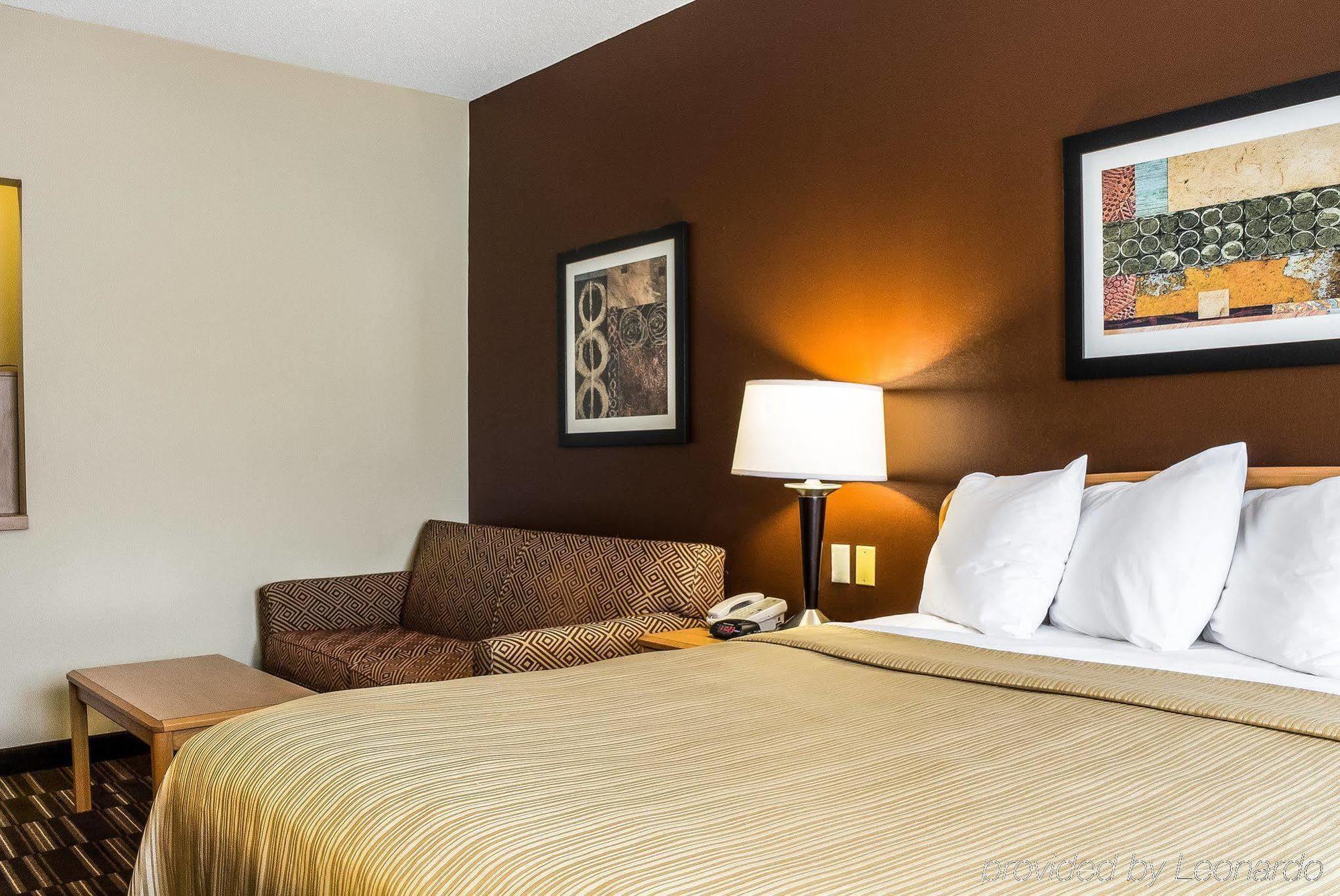 Quality Suites Near West Acres Фарго Екстериор снимка