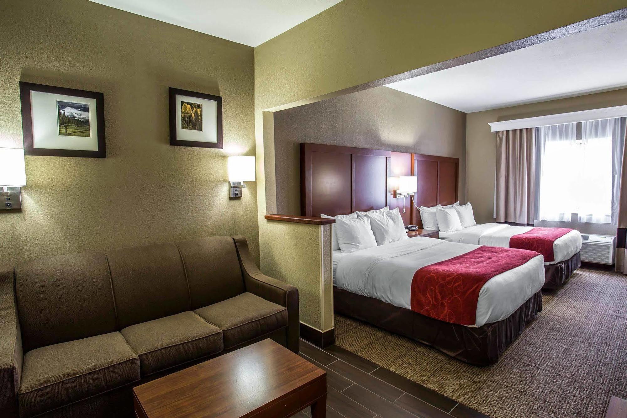 Quality Suites Near West Acres Фарго Екстериор снимка