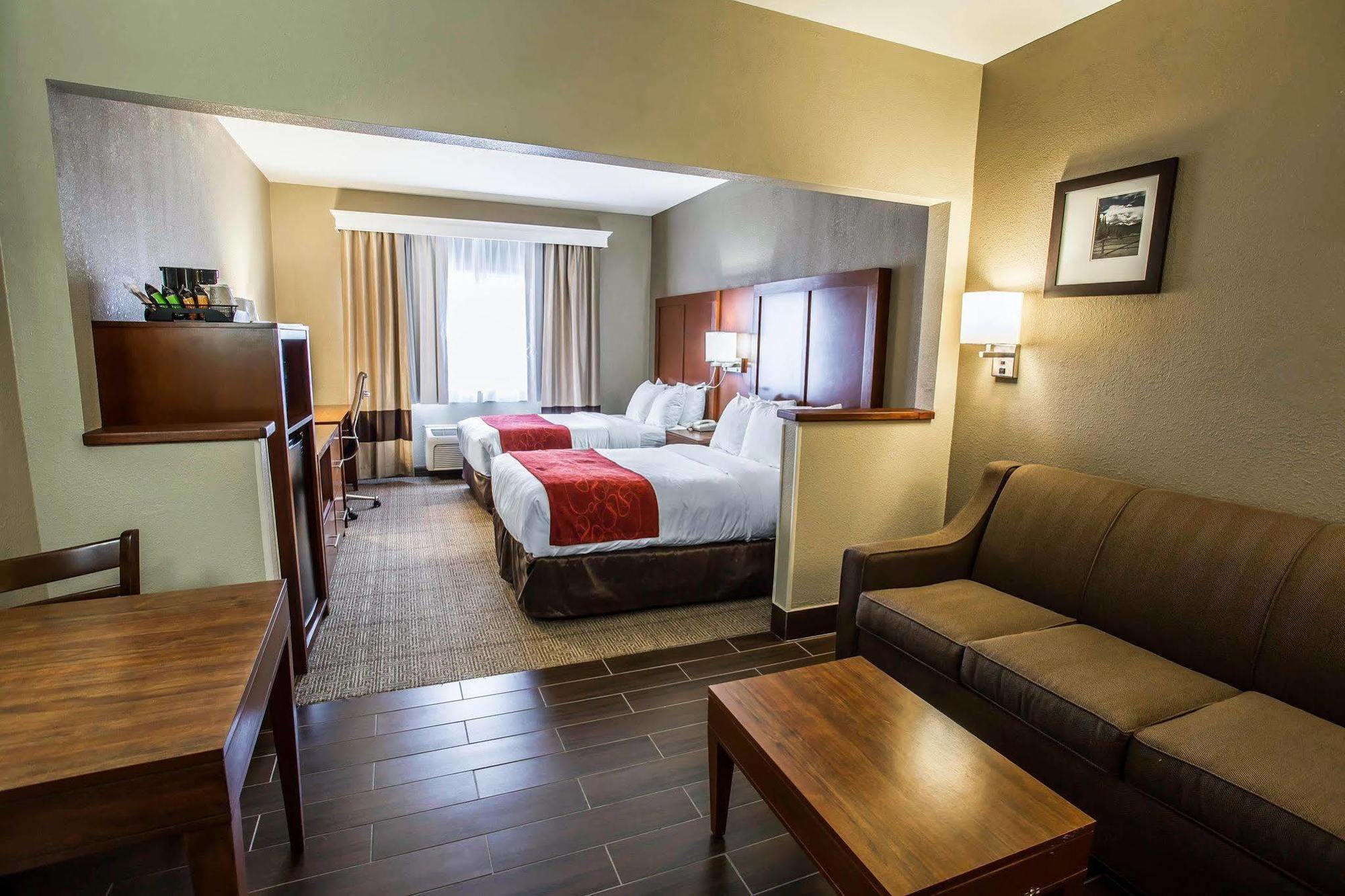 Quality Suites Near West Acres Фарго Екстериор снимка